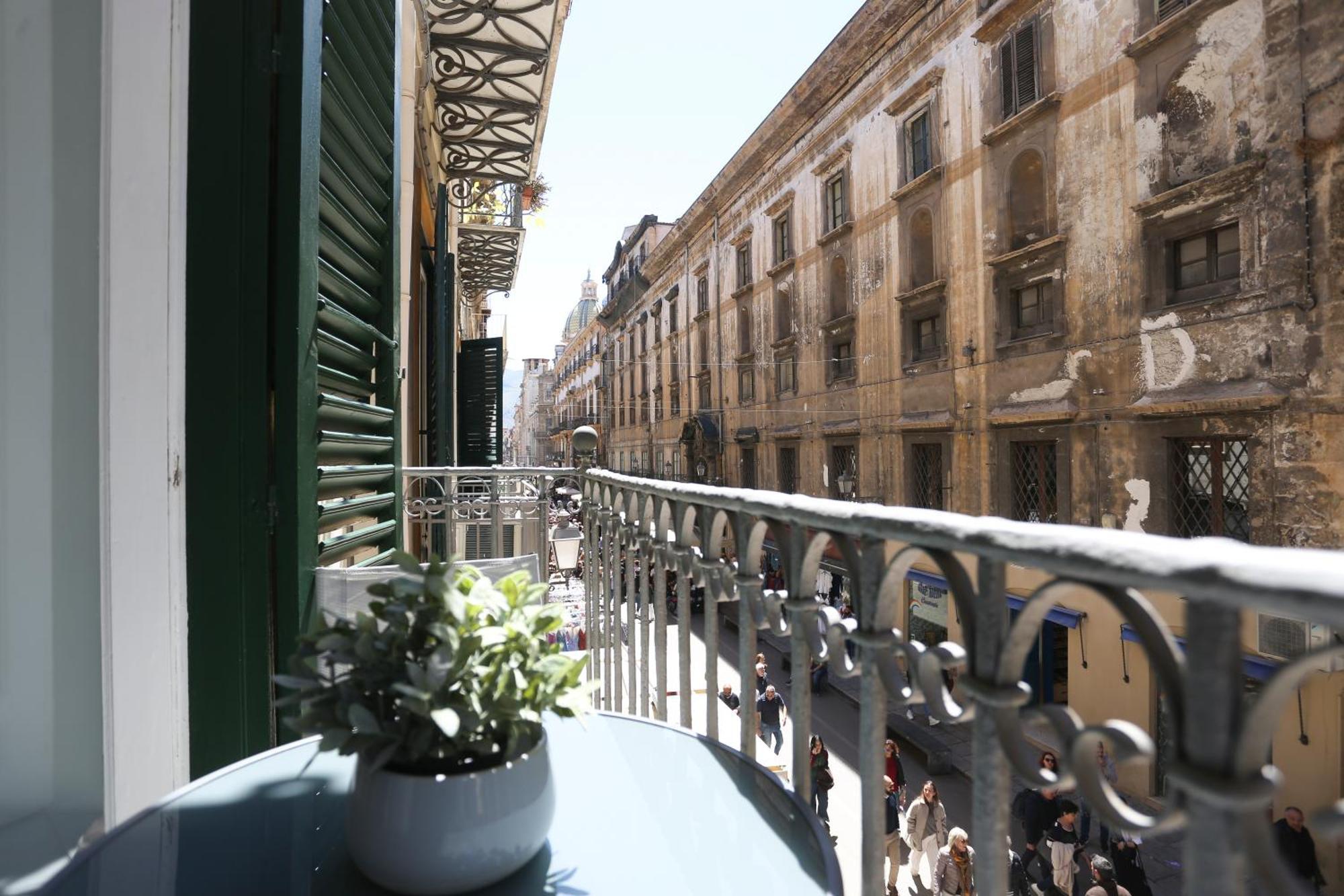 Maqueda View Apartment - Palermo — Photos 1